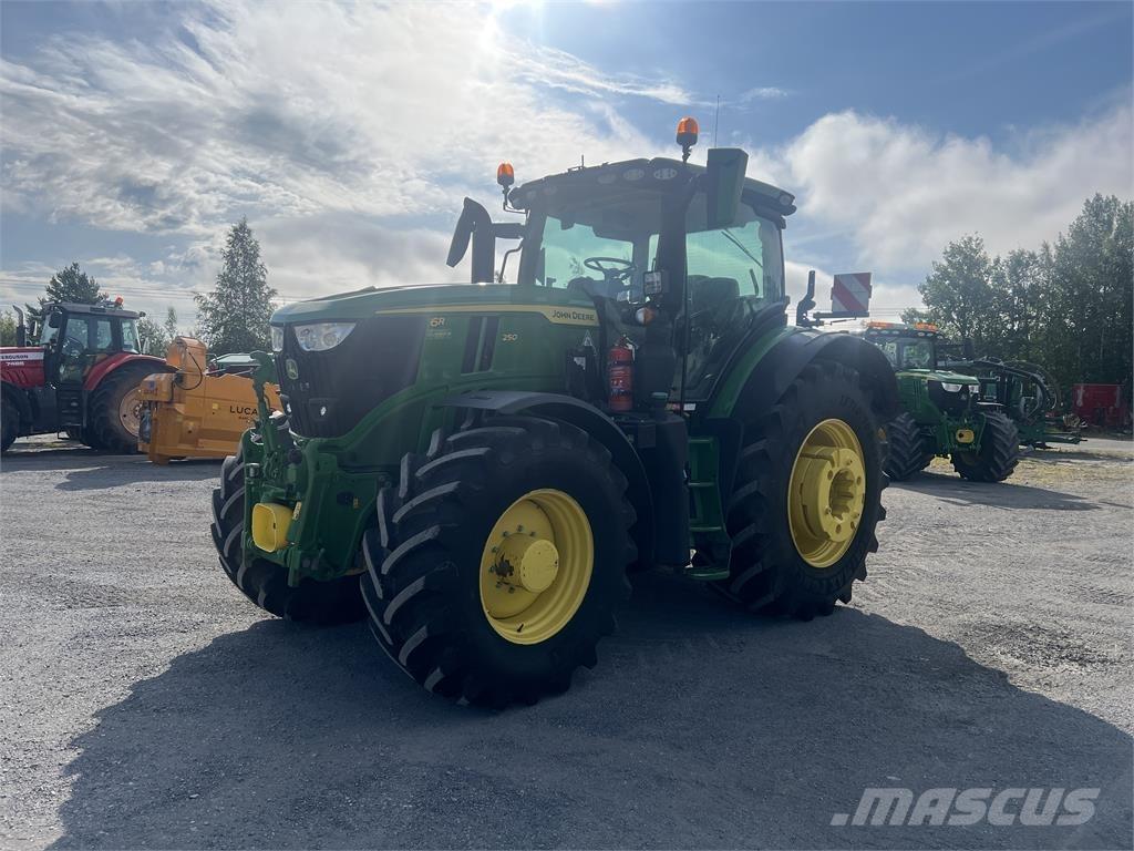 John Deere 6R 250 Tractoare