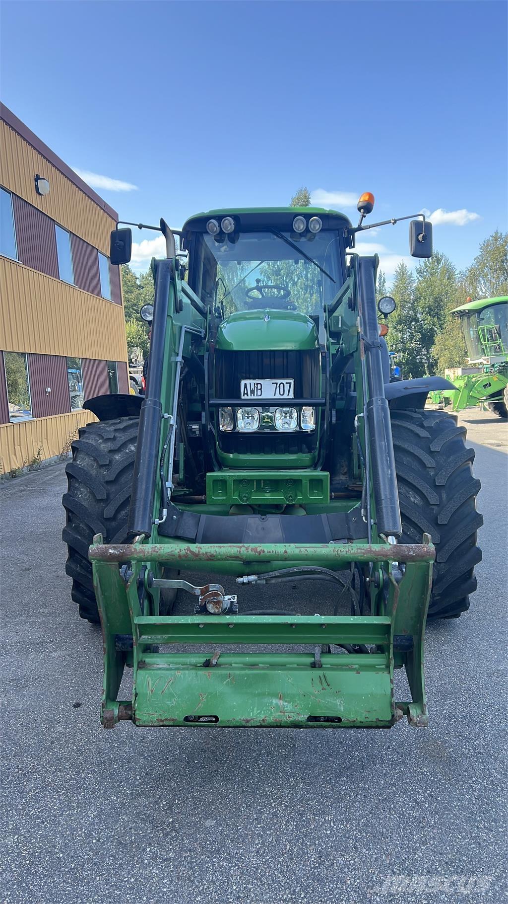 John Deere 7530 Premium Tractoare