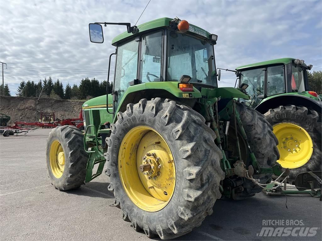 John Deere 7700 Tractoare
