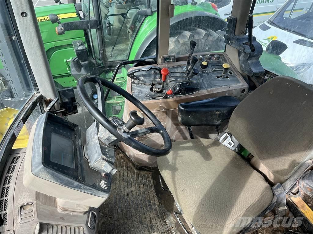 John Deere 7700 Tractoare