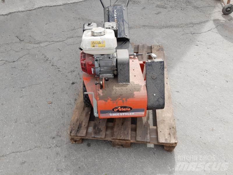  KANTSKÄRARE ARIENS Grapa si pluguri rotative