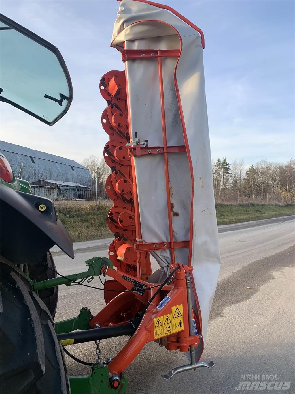 Kuhn Slåtterbalk GMD28 Alte echipamente pentru nutret