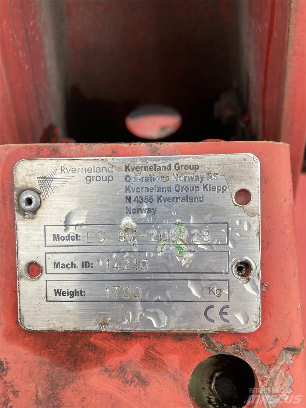 Kverneland ES85-200-5 Pluguri reversibile