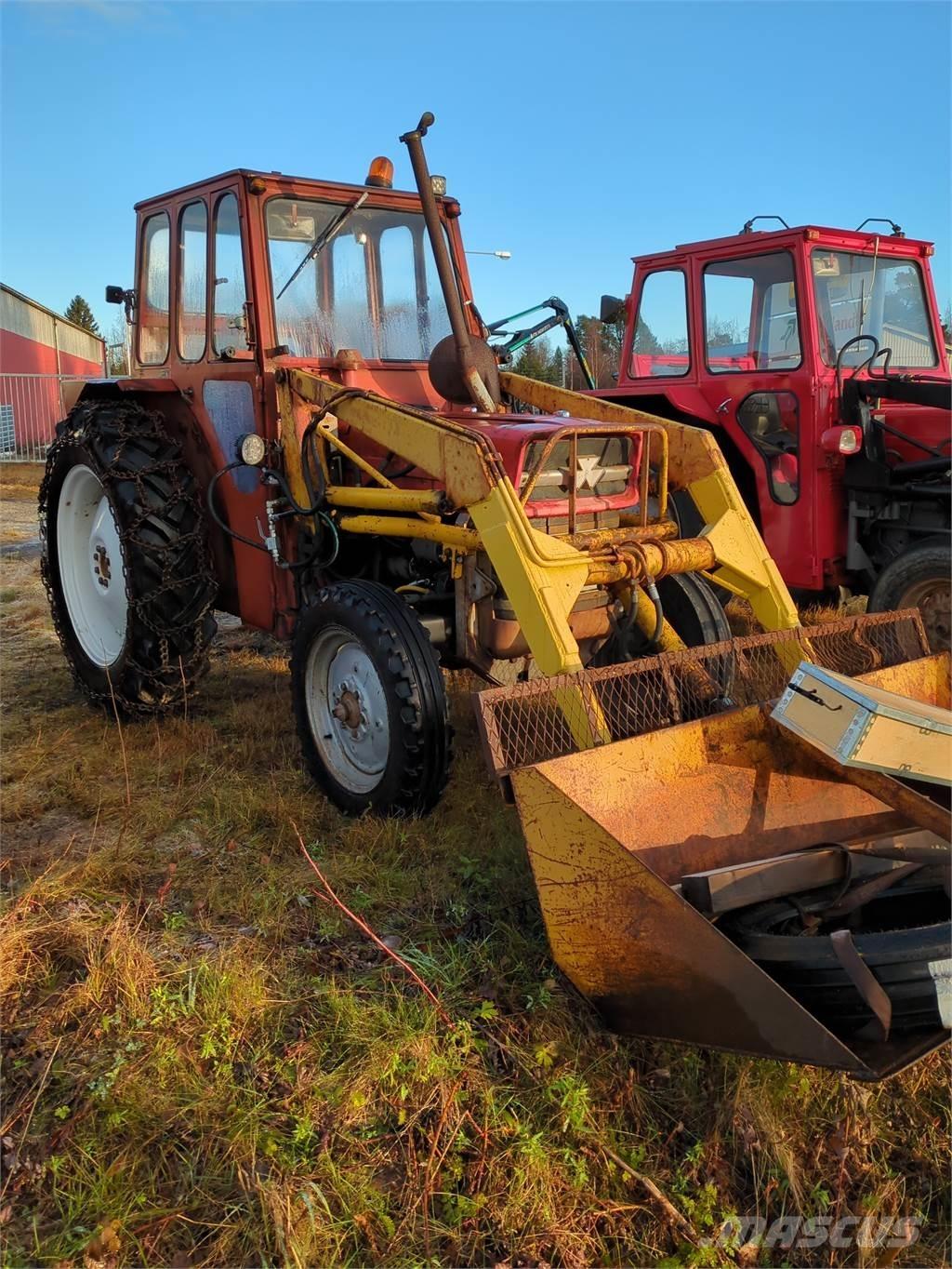 Massey Ferguson 135 Tractoare