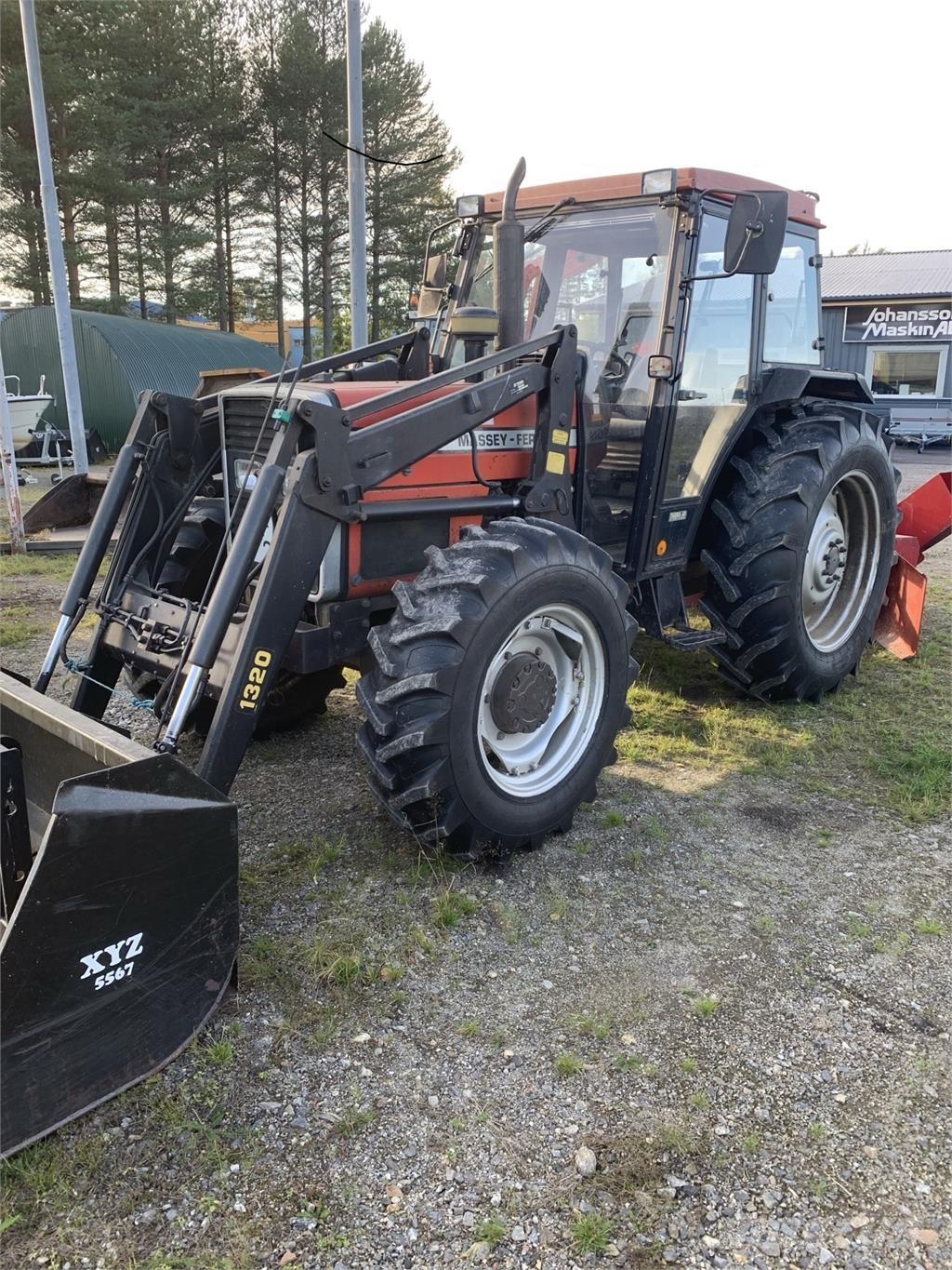 Massey Ferguson 365 4WD Tractoare