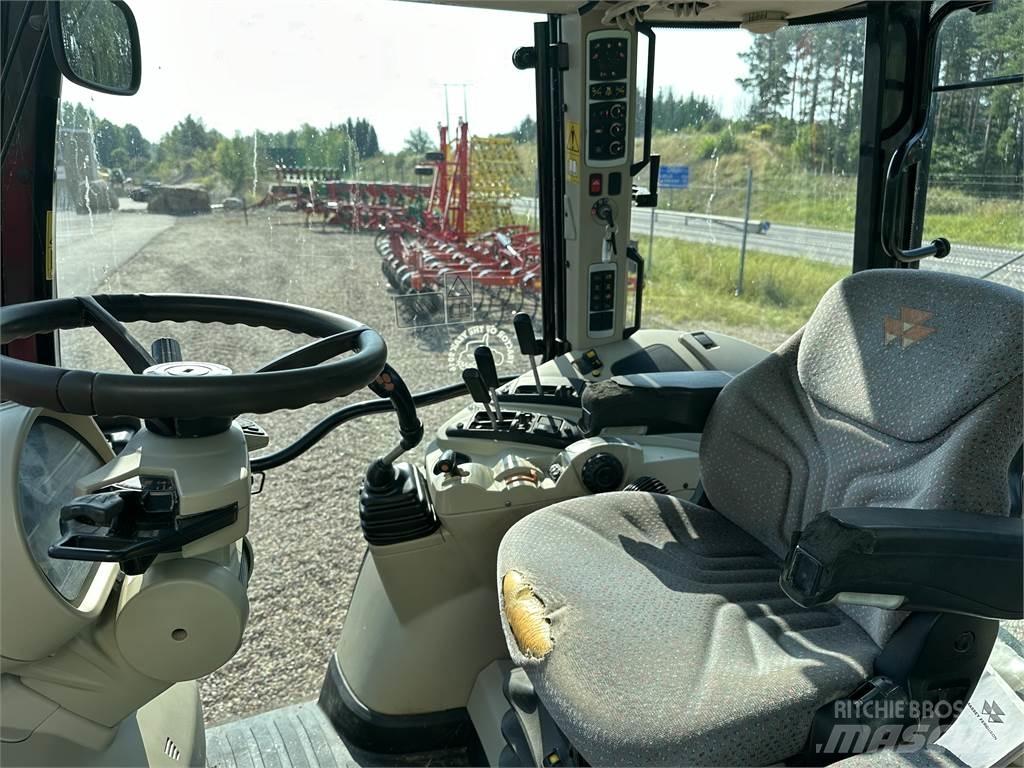 Massey Ferguson 5712 Tractoare