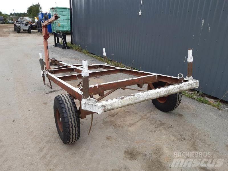  Skogvagn med vinch Remorci forestiere