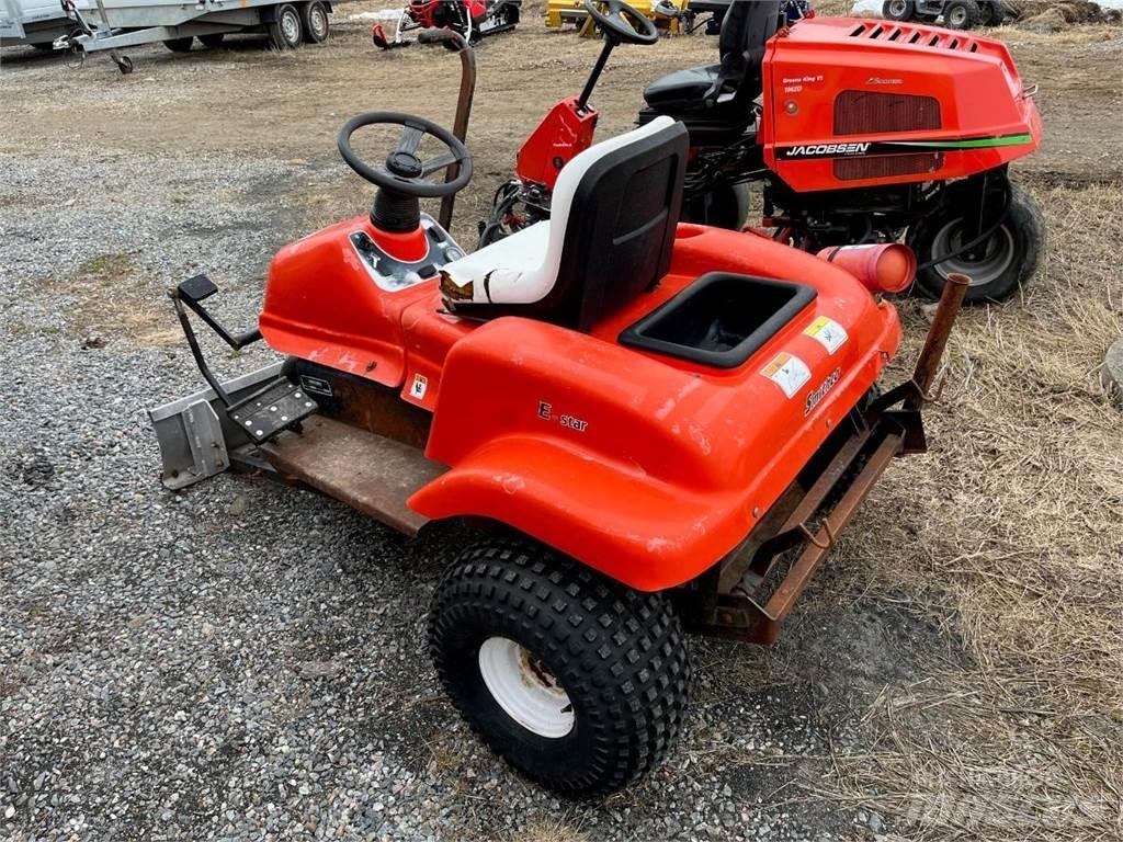 SmithCo  Utilaje întreţinere terenuri - Altele