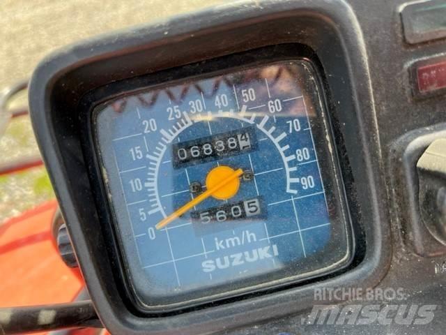Suzuki Quadrunner 250 ATV-uri