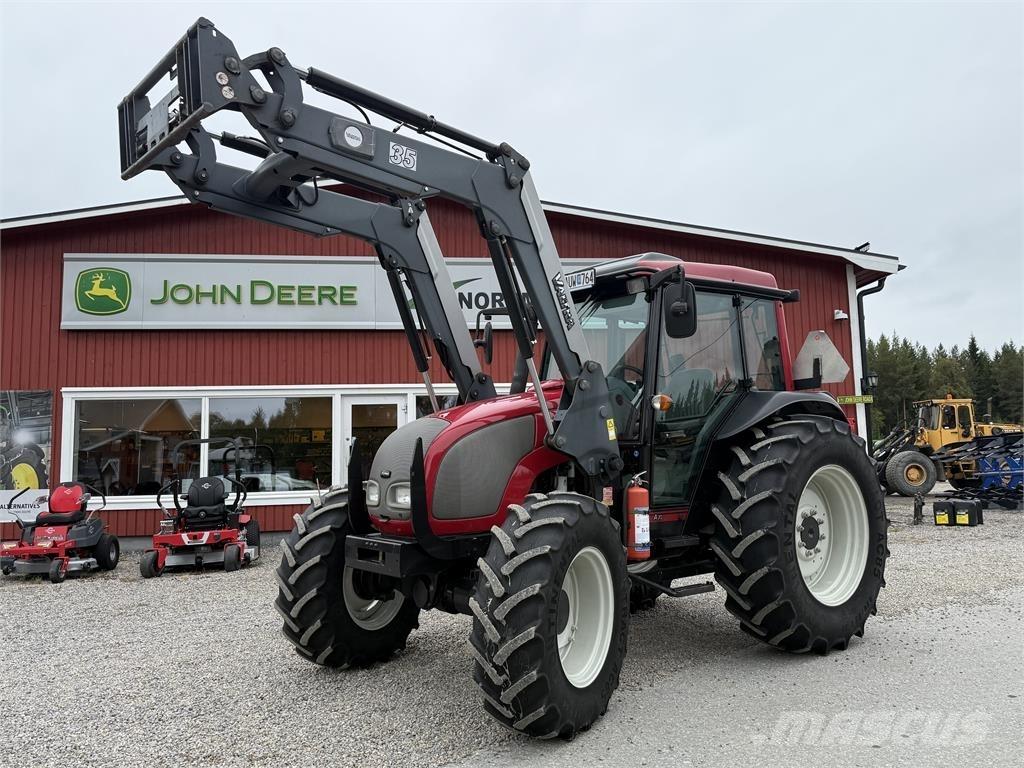Valtra A75 Tractoare