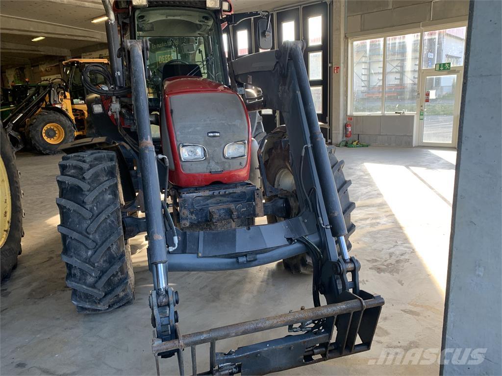 Valtra C130 Tractoare