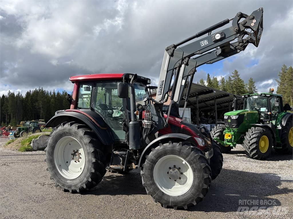 Valtra N103 Hitec 5 Tractoare