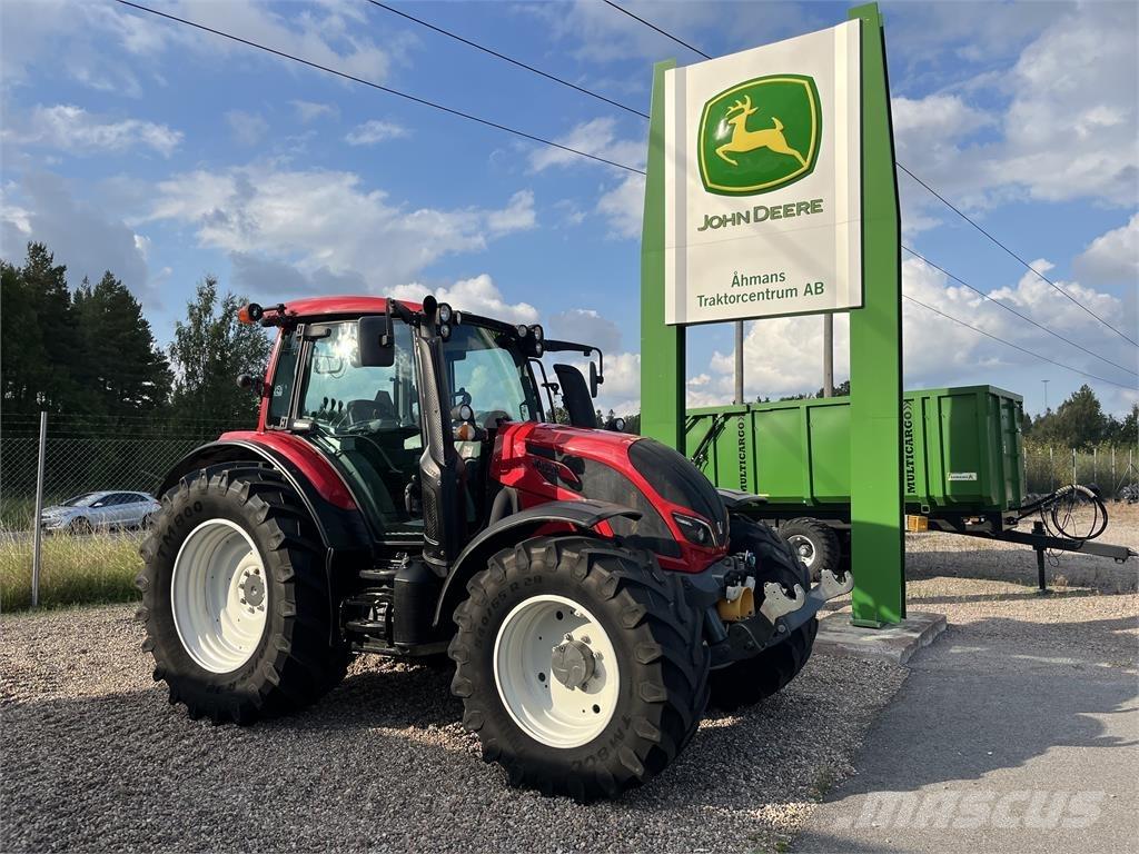 Valtra N174 Tractoare