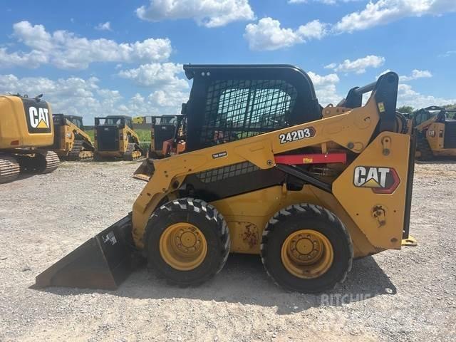 CAT 242D3 Anvelope, roti si jante