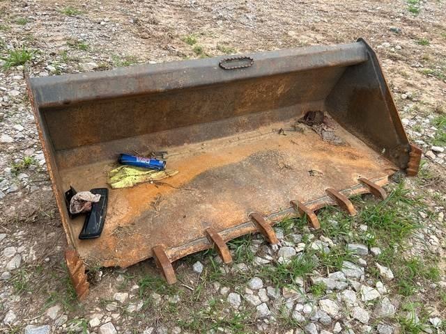  CID 72 Tooth Bucket Pistoane