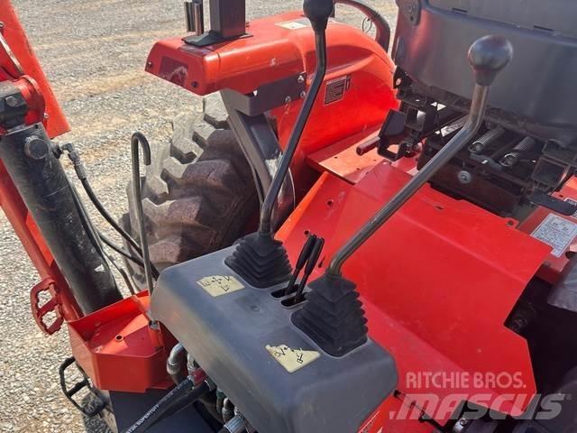 Kubota L47 Buldoexcavatoare