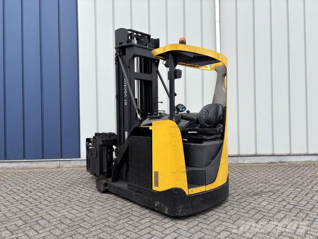 BT VRE150 Stivuitor cu catarg retractabil