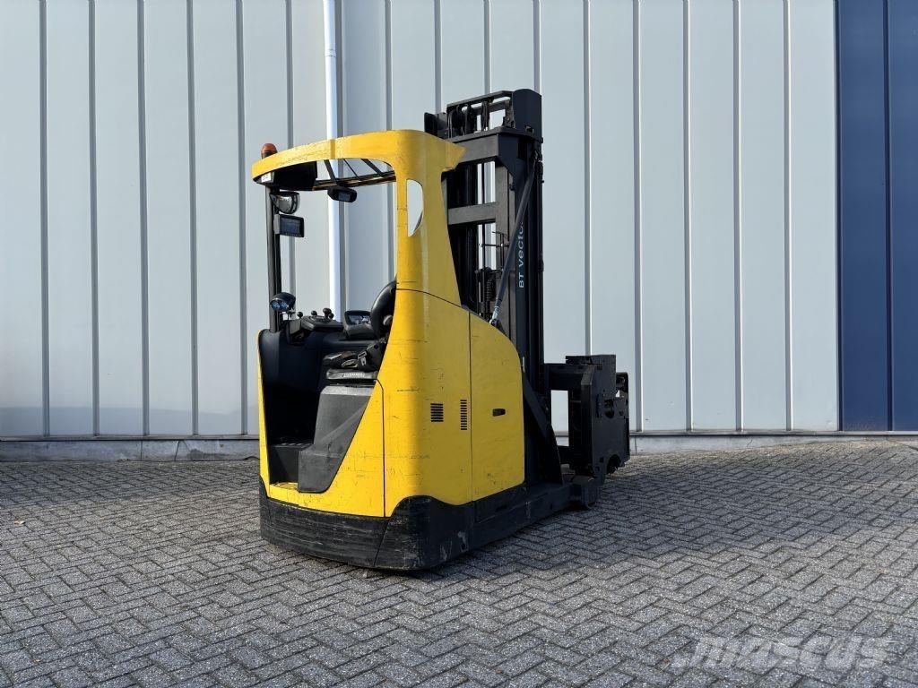 BT VRE150 Stivuitor cu catarg retractabil