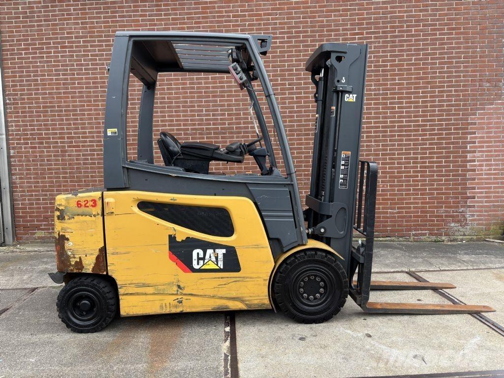 CAT 2EP5000 Stivuitor electric