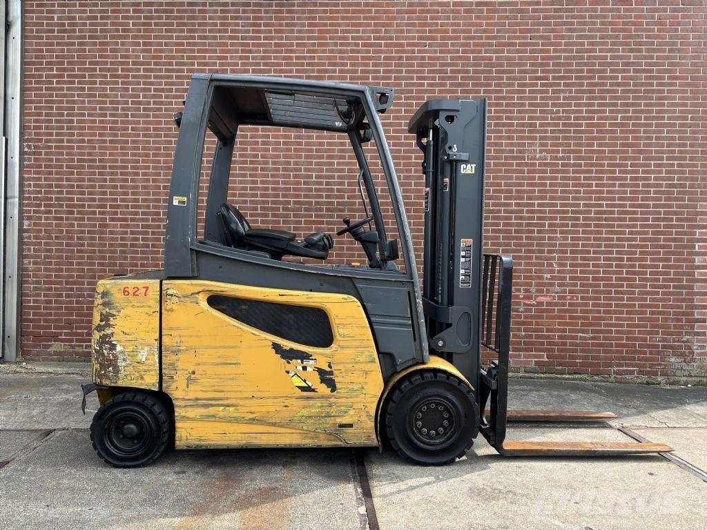 CAT 2EP5000 Stivuitor electric