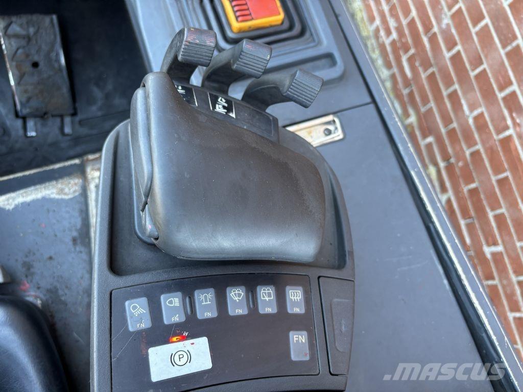 CAT 2EP5000 Stivuitor electric