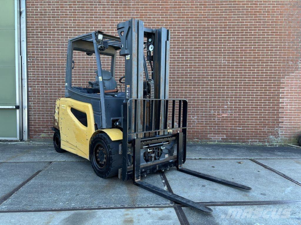 CAT 2EP8000 Stivuitor electric