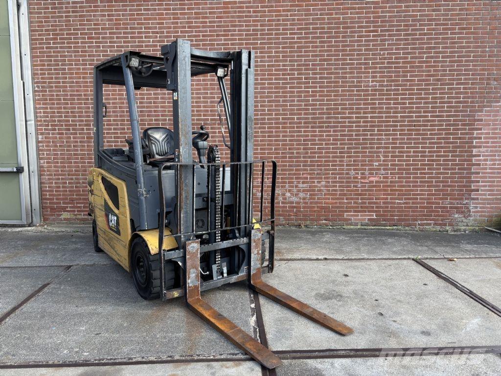 CAT 2EPC5000 Stivuitor electric