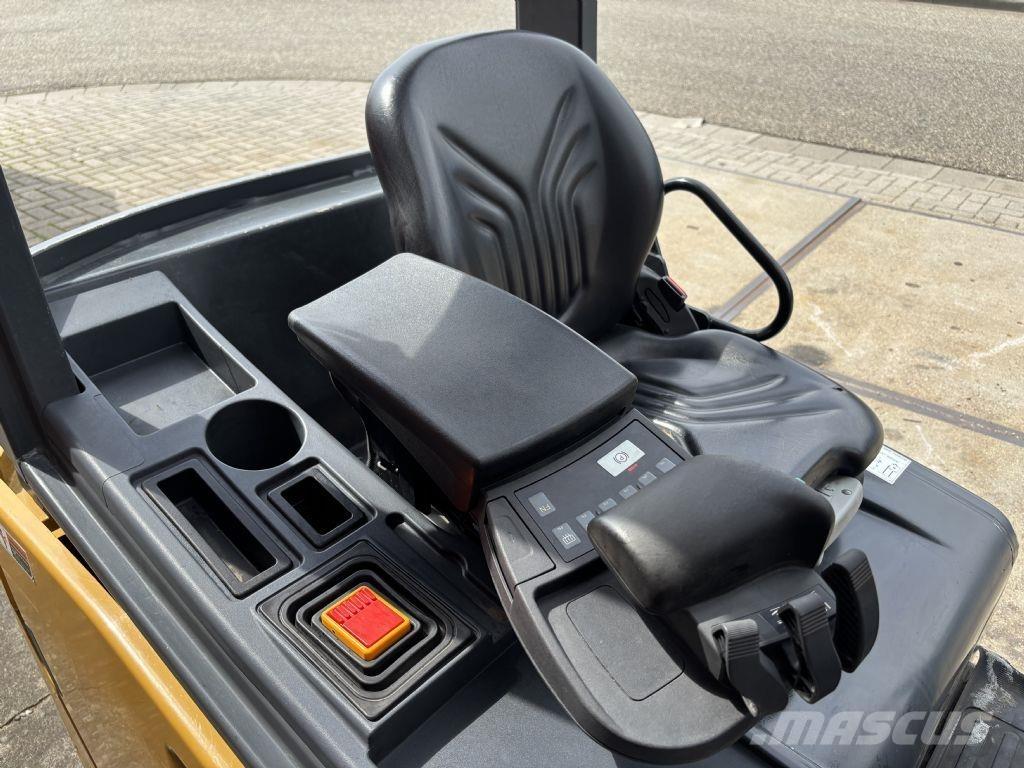 CAT 2ET4000 Stivuitor electric