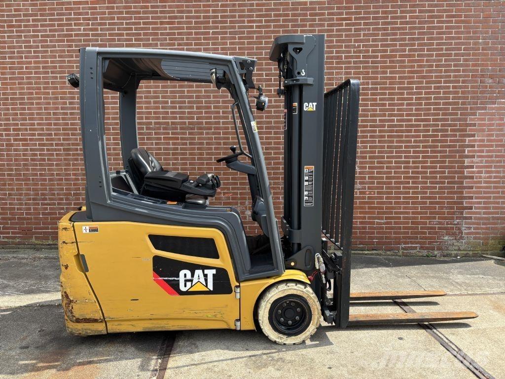 CAT 2ET4000 Stivuitor electric