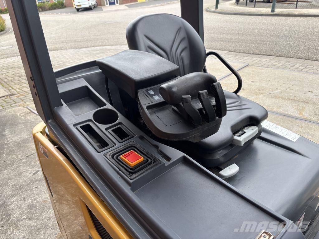CAT 2ET4000 Stivuitor electric