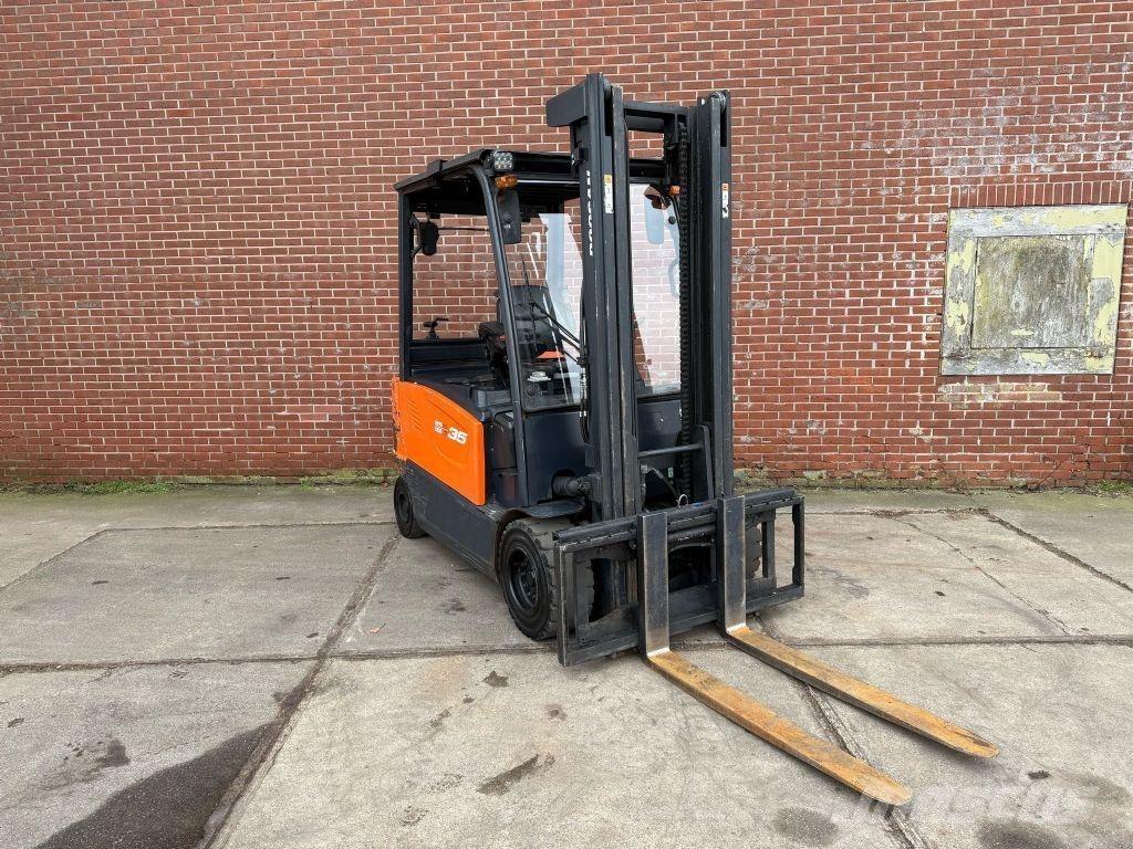 Doosan B35X-7 Stivuitor electric