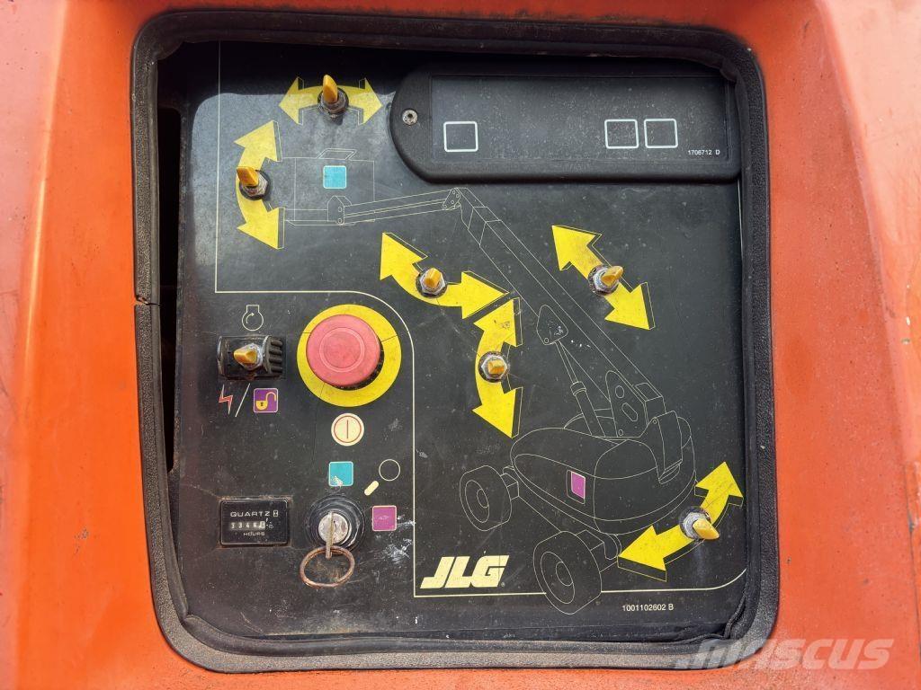 JLG 660 SJ Nacele cu brat articulat