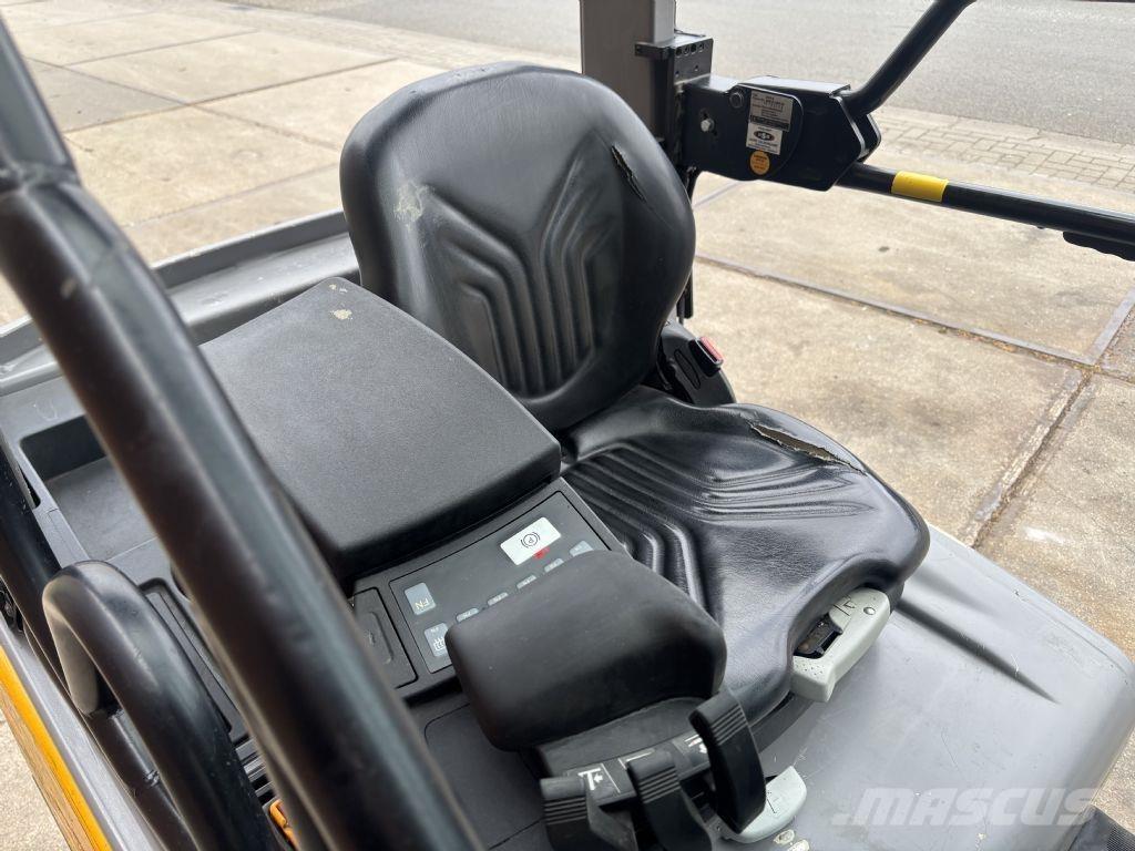 Jungheinrich EFG 216k Stivuitor electric