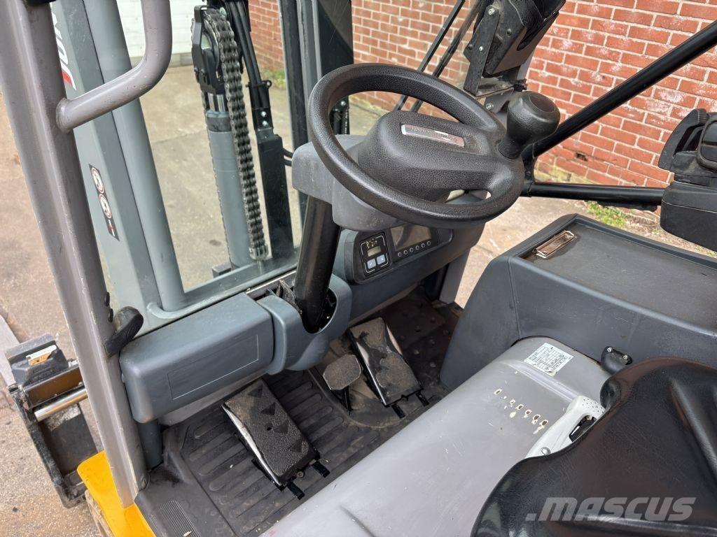 Jungheinrich EFG 216k Stivuitor electric