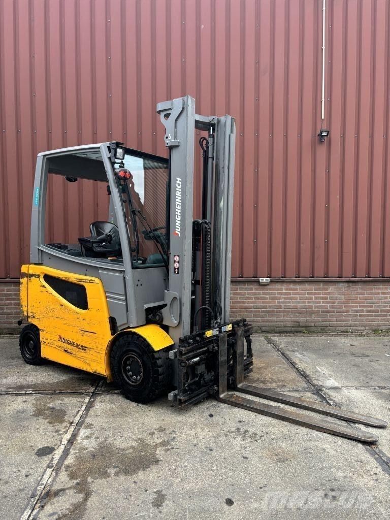 Jungheinrich EFG 425ks Stivuitor electric