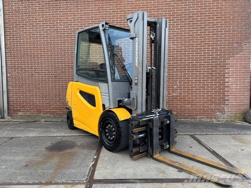 Jungheinrich EFG535K Stivuitor electric