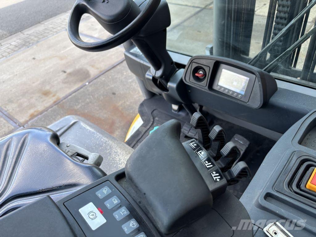 Jungheinrich EFG535K Stivuitor electric