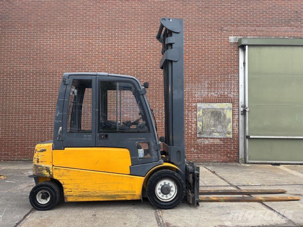 Jungheinrich EFG545 Stivuitor electric