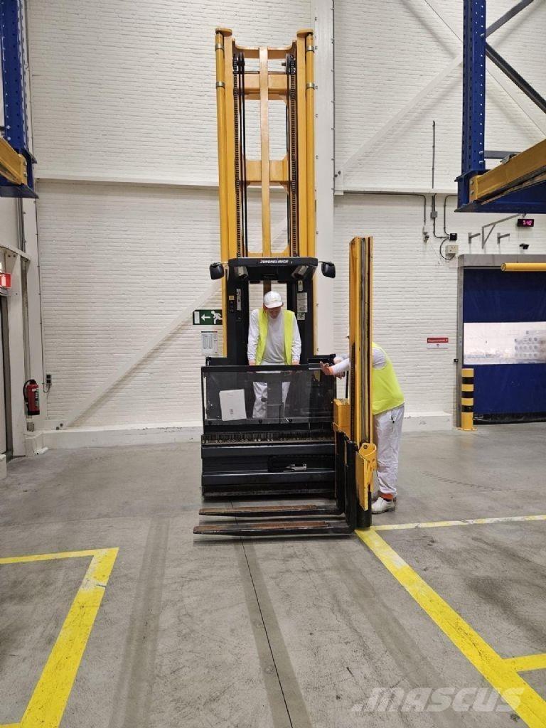 Jungheinrich EKX 515k Stivuitoare pentru comisionare(logistica)