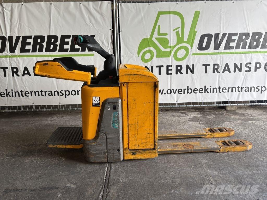 Jungheinrich ERE 225 Transpaleti autopropulsanti