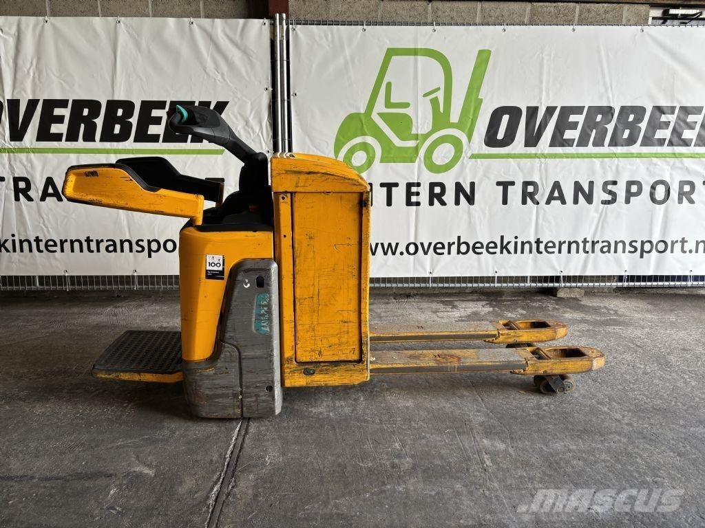 Jungheinrich ERE 225 Transpaleti autopropulsanti
