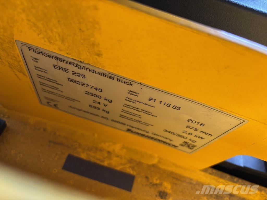 Jungheinrich ERE225 Transpaleti autopropulsanti