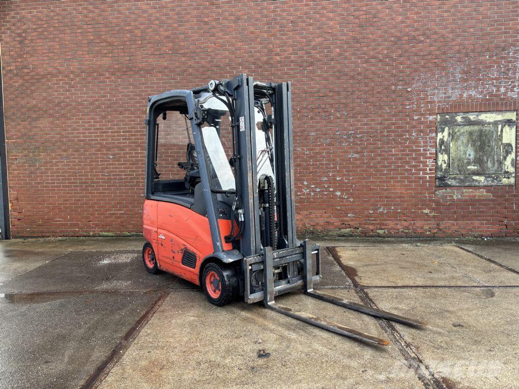 Linde E16PH-01 Stivuitor electric