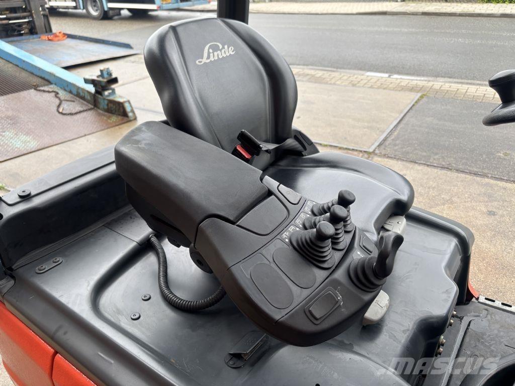Linde E18-02 Stivuitor electric