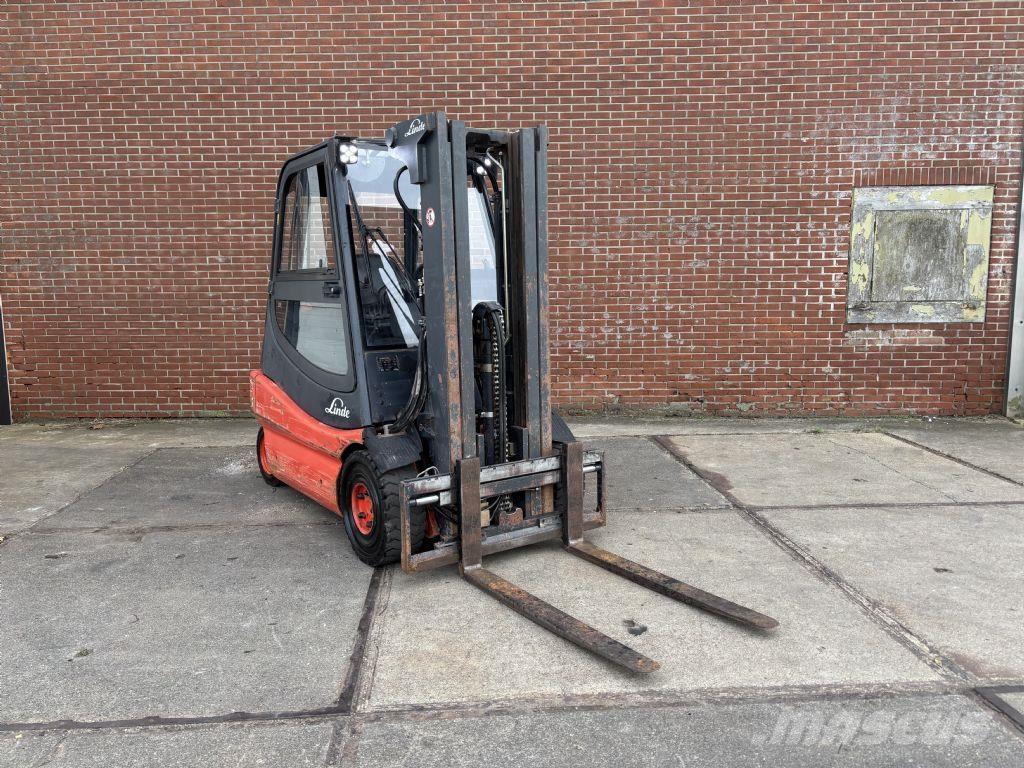 Linde E25 / 02 Stivuitor electric