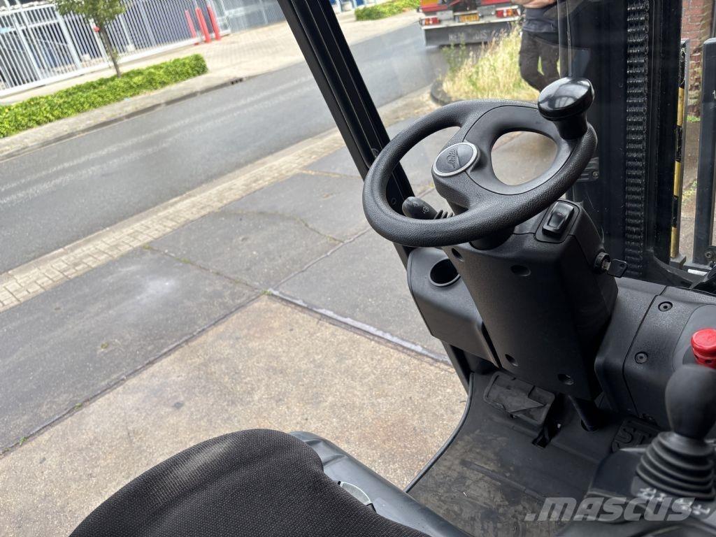 Linde E25HL-01/600 Stivuitor electric