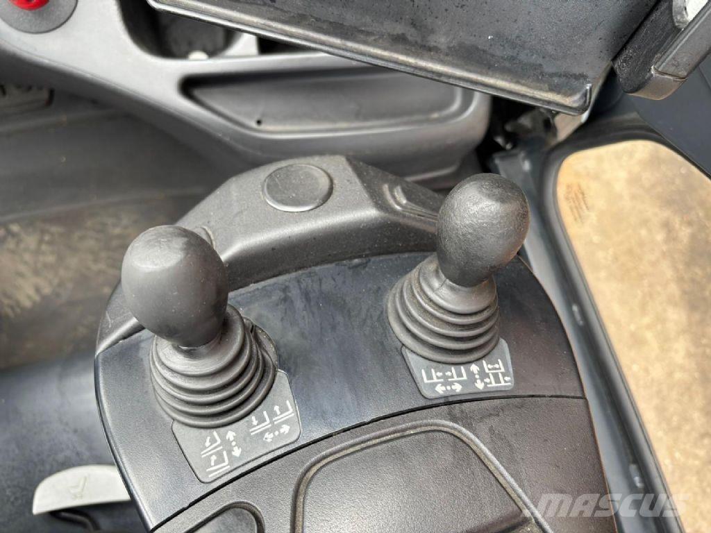 Linde E25HL-01/600 Stivuitor electric