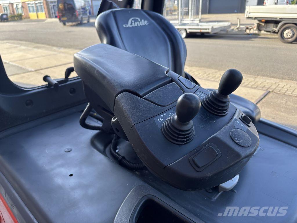 Linde E25HL-01/600 Stivuitor electric