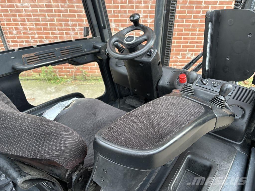 Linde E25L-01 Stivuitor electric