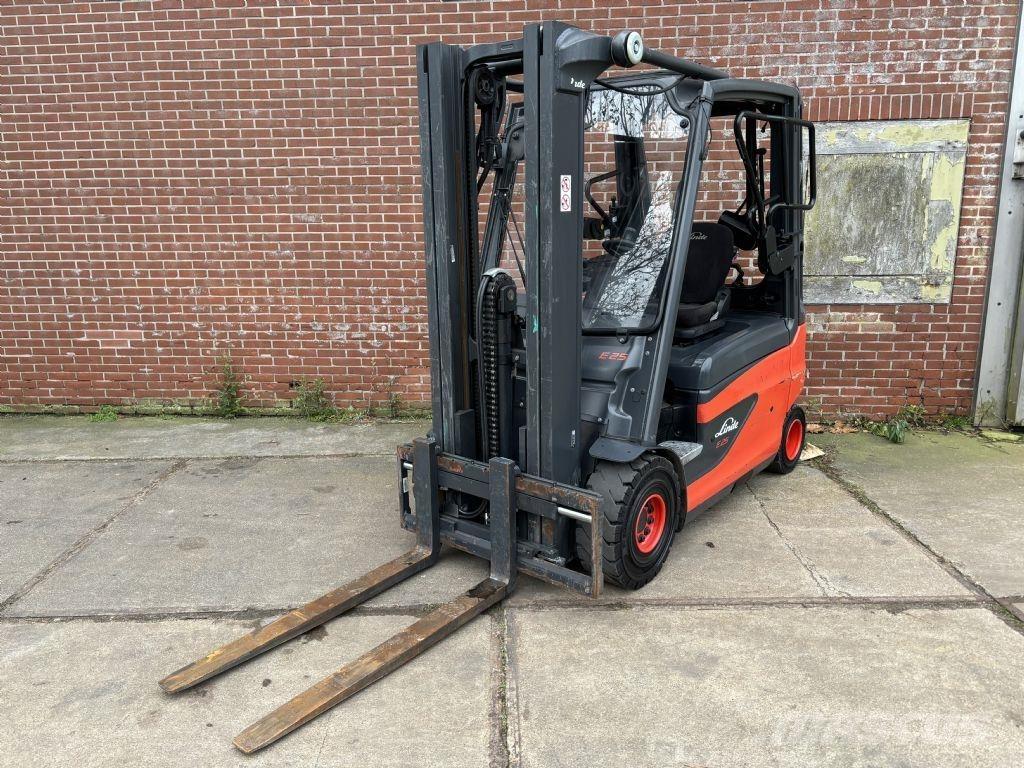 Linde E25L-01 Stivuitor electric